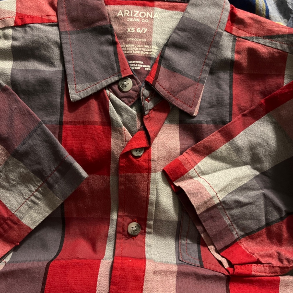 Collared Shirts - Picture 2 of 9